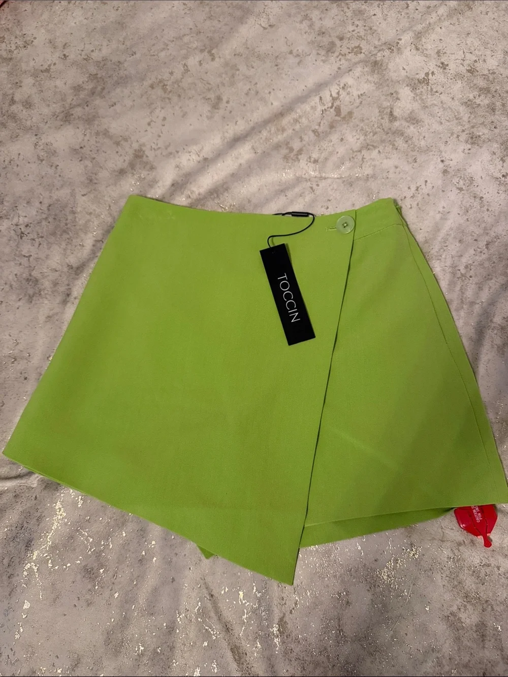 Toccin lime green